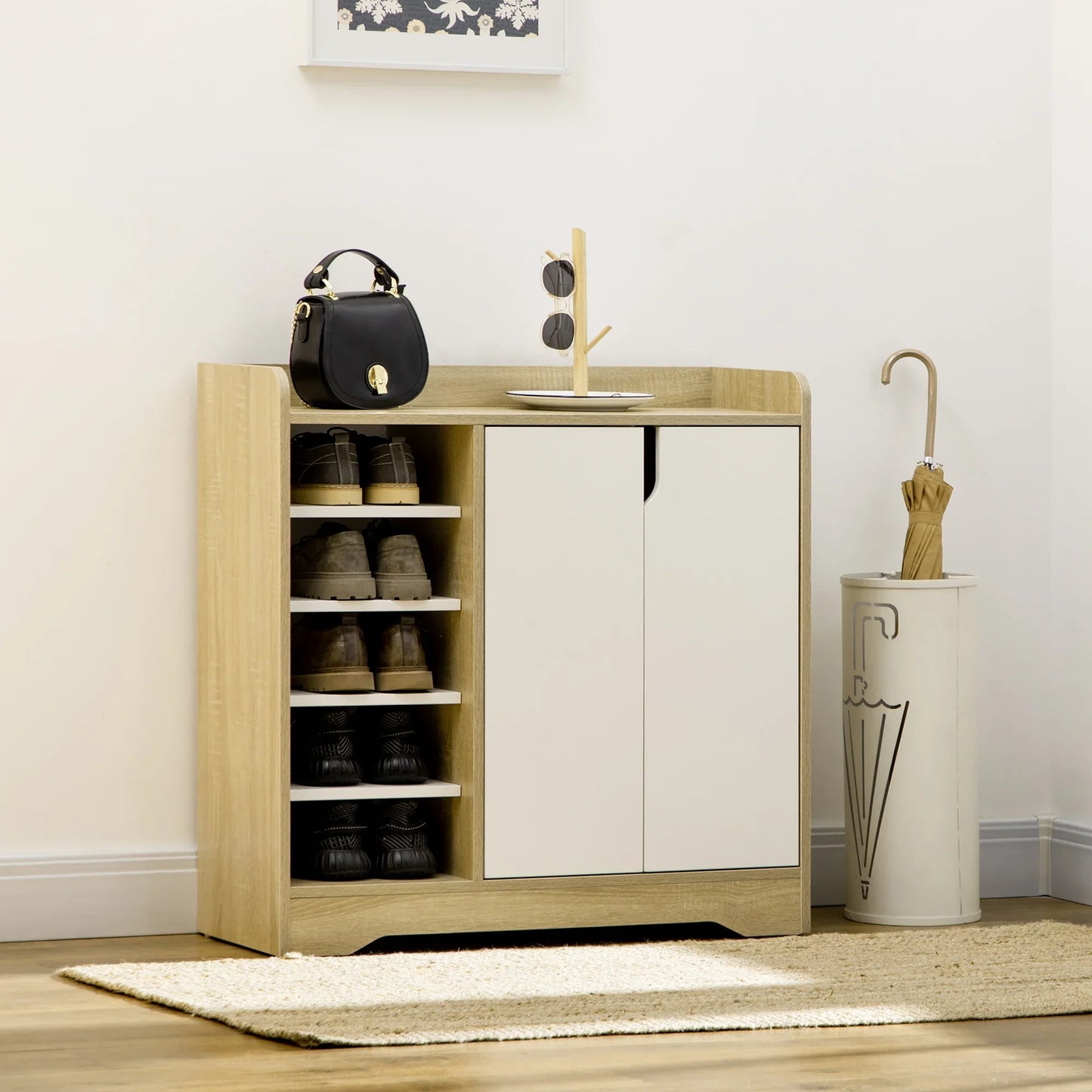 HOMCOM Moderner Schuhschrank Schmaler Schuhregal mit 2 Türen Stauraum für 13 Paar Schuhe Flur & Diele 80x30x80 cm Natur und Weiß