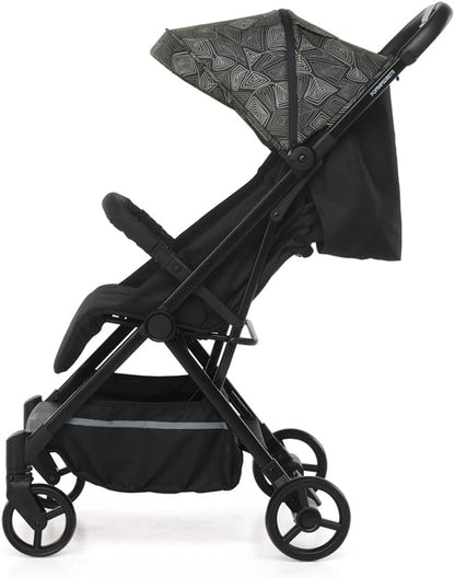Foppapedretti Voilà Kompakter Kinderwagen für Kinder von 0–15 kg (0–3 Jahre), Einhand-Verschluss, freistehend, verstellbare Rückenlehne, tragbare Aufbewahrungsbox, Aluminiumrahmen, Graffiti-Design
