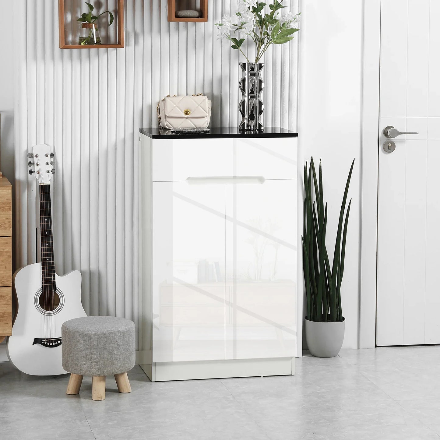 HOMCOM Slim Schuhschrank für bis zu 12 Paare Schuhe für Eingänge und Flure mit 3 verstellbaren Regalen und Schublade aus glänzendem Spanplattenwerkstoff, 60x32x100 cm