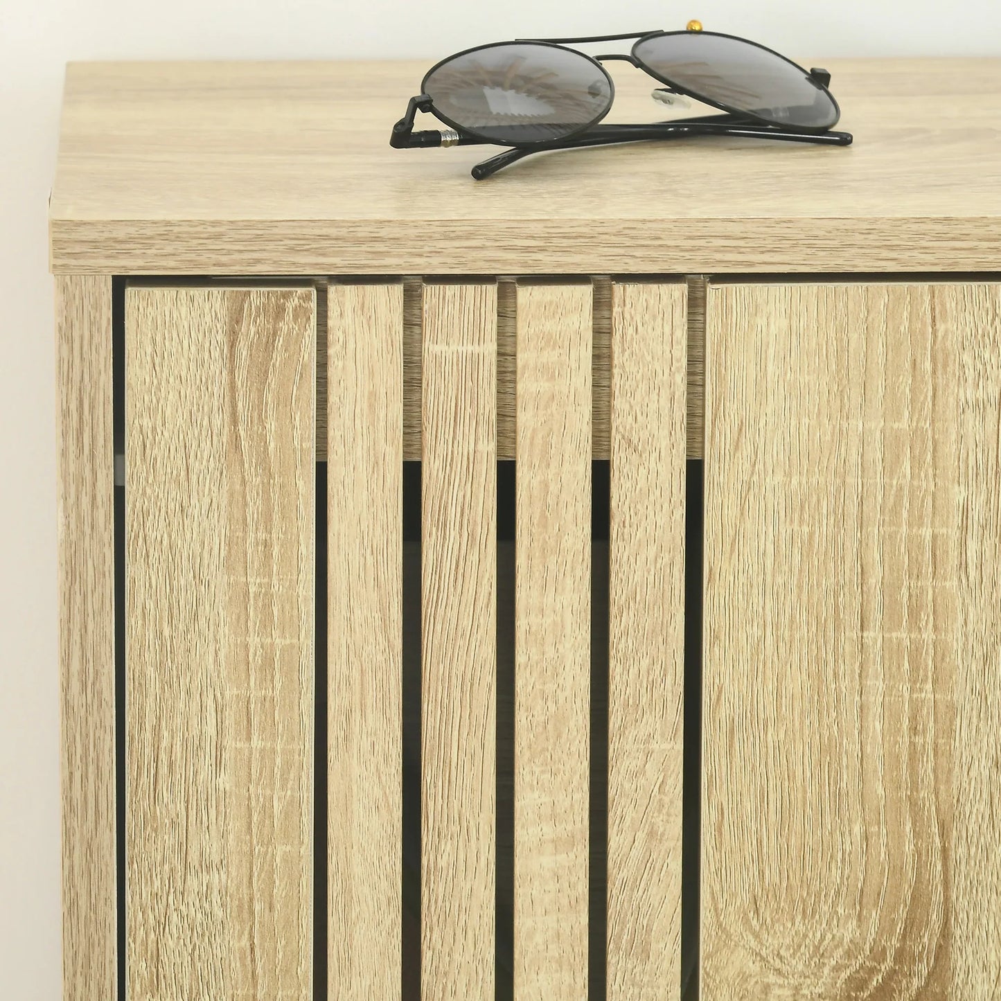 HOMCOM Schuhschrank mit 3 Klappen, für 18 Paar, 3-Fächer Schuhschrank, große Kapazität für Eingangsbereich, Flur, Wohnzimmer, 63 x 24 x 117 cm, Eiche